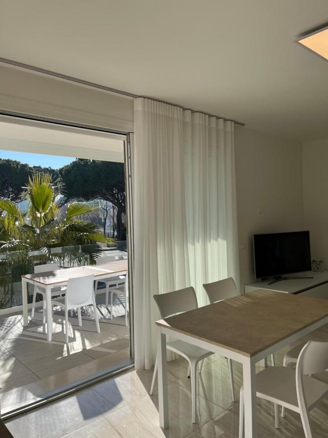 Agua Apartment With Beach Included Lido di Jesolo Exterior photo